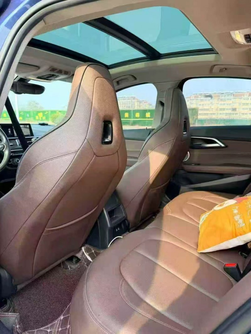 济南21年宝马1系5