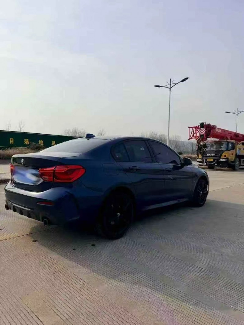 济南21年宝马1系8