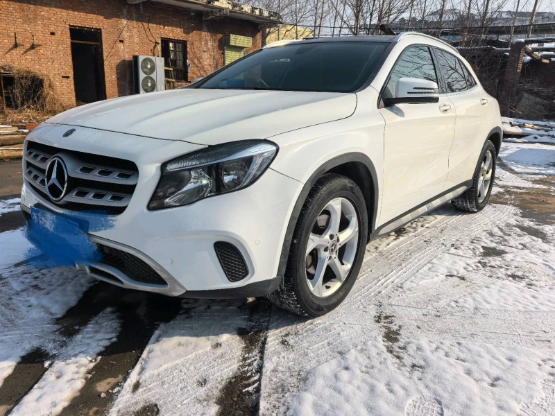 济源17年奔驰GLA4