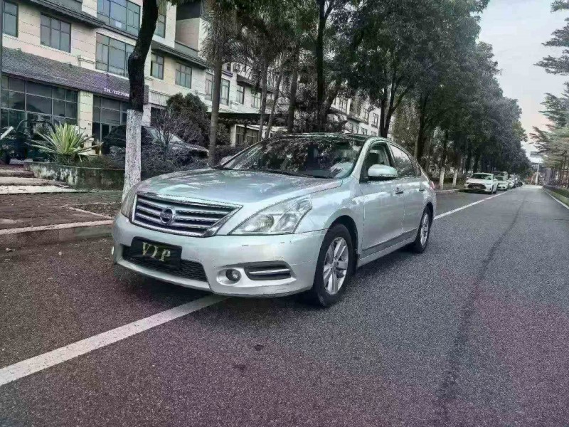 南平11年日产天籁3