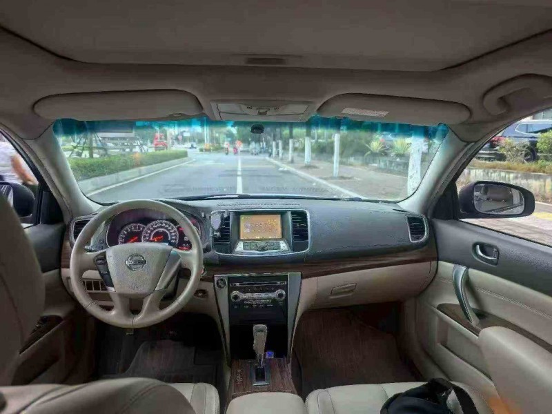 南平11年日产天籁6