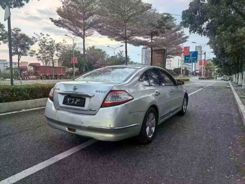 南平11年日产天籁7