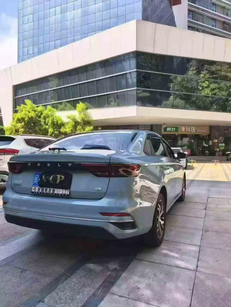 三明23年吉利帝豪9