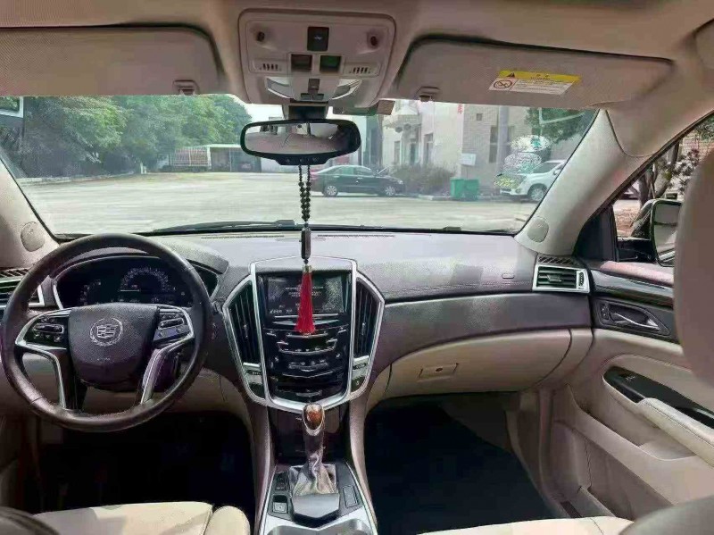 南平15年凯迪拉克SRX6