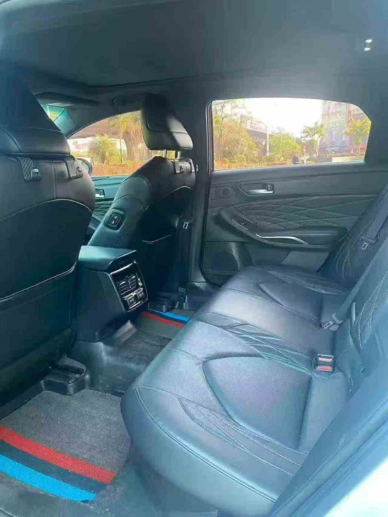 三明22年丰田亚洲龙5