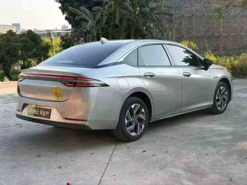 江门25年传祺埃安S7