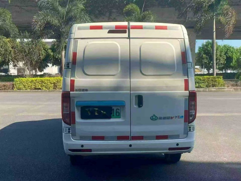 龙岩24年长安汽车跨越星8