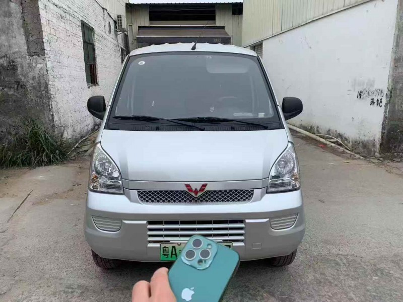 广州23年五菱汽车荣光1