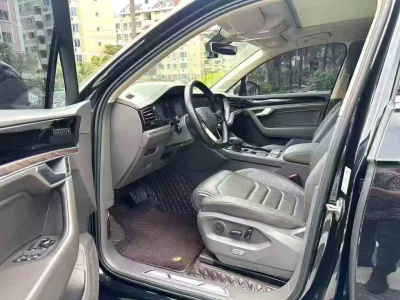 三明21年大众途锐6