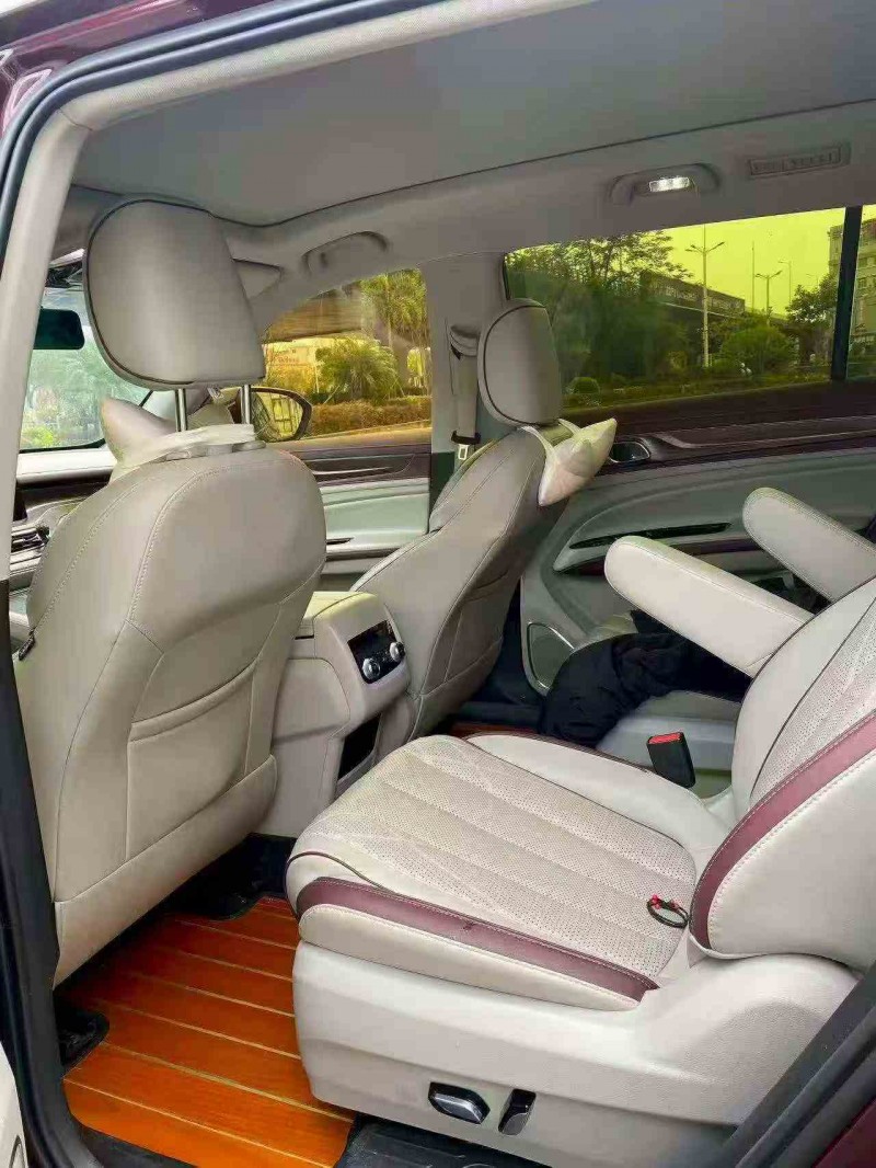 三明22年福特领裕7