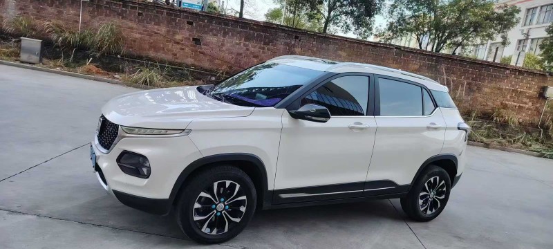 萍乡19年宝骏5103