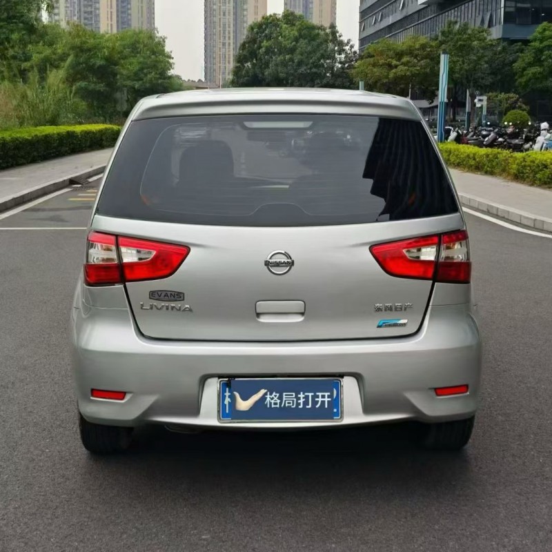 东莞15年日产骊威9