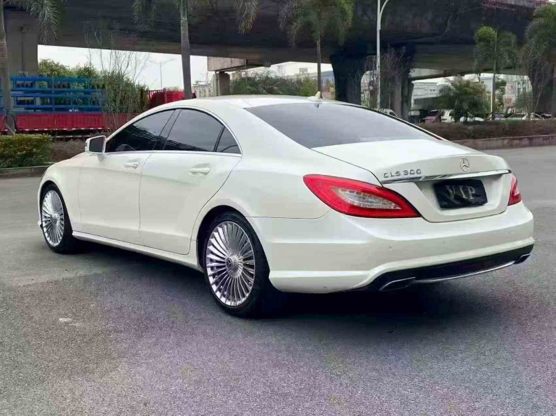 三明15年奔驰CLS9