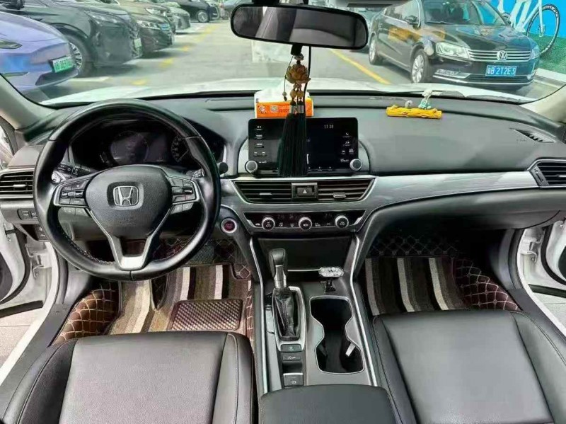 广州21年本田雅阁7