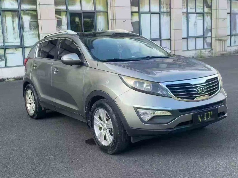 南平11年起亚智跑2