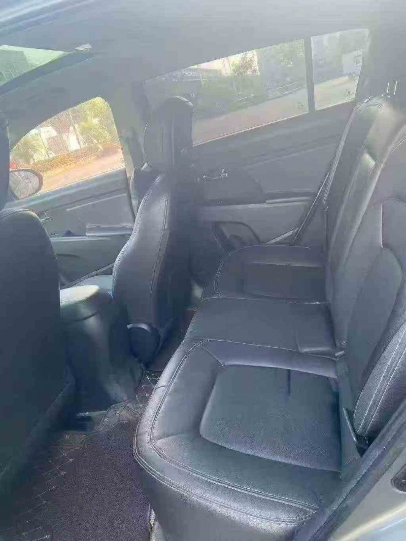 南平11年起亚智跑6