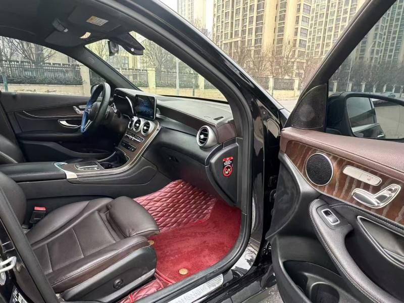 郑州20年奔驰GLC5