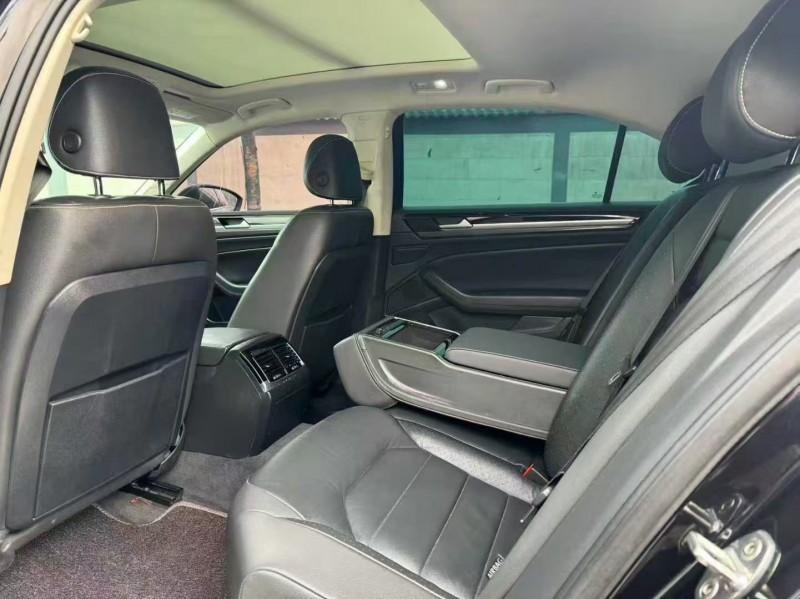 郑州19年大众辉昂4