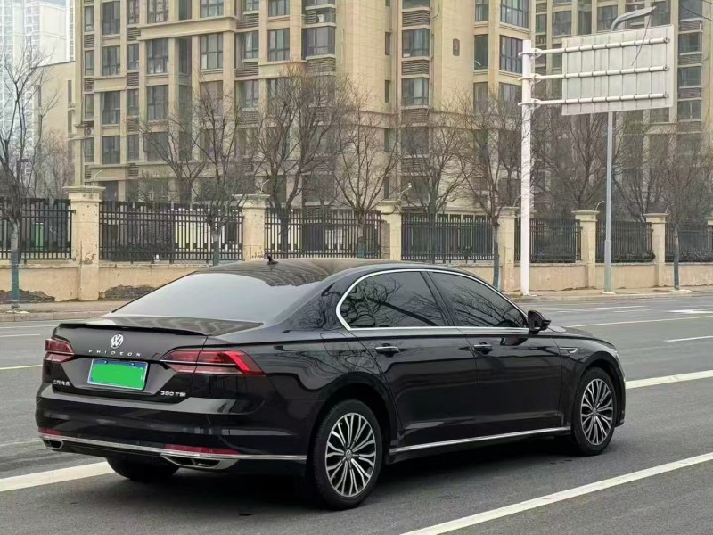 郑州19年大众辉昂7