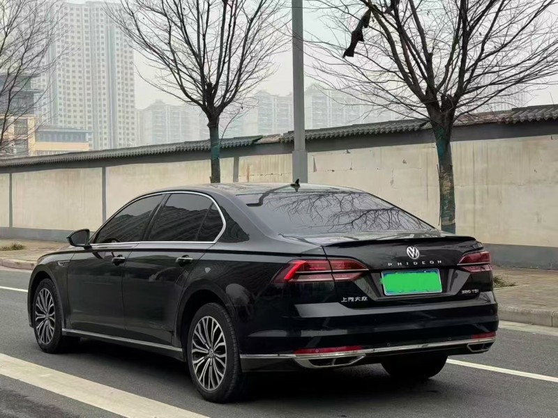 郑州19年大众辉昂8