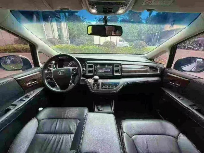 东莞18年本田艾力绅7