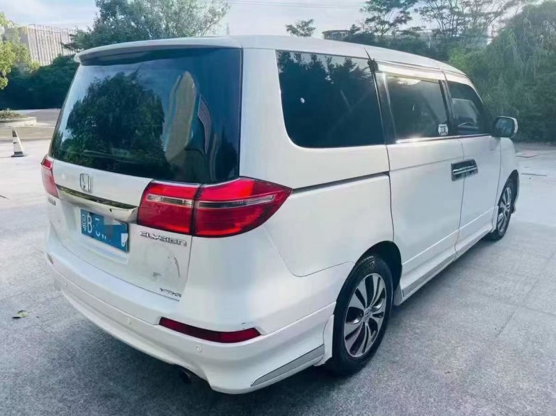 广州13年本田艾力绅8