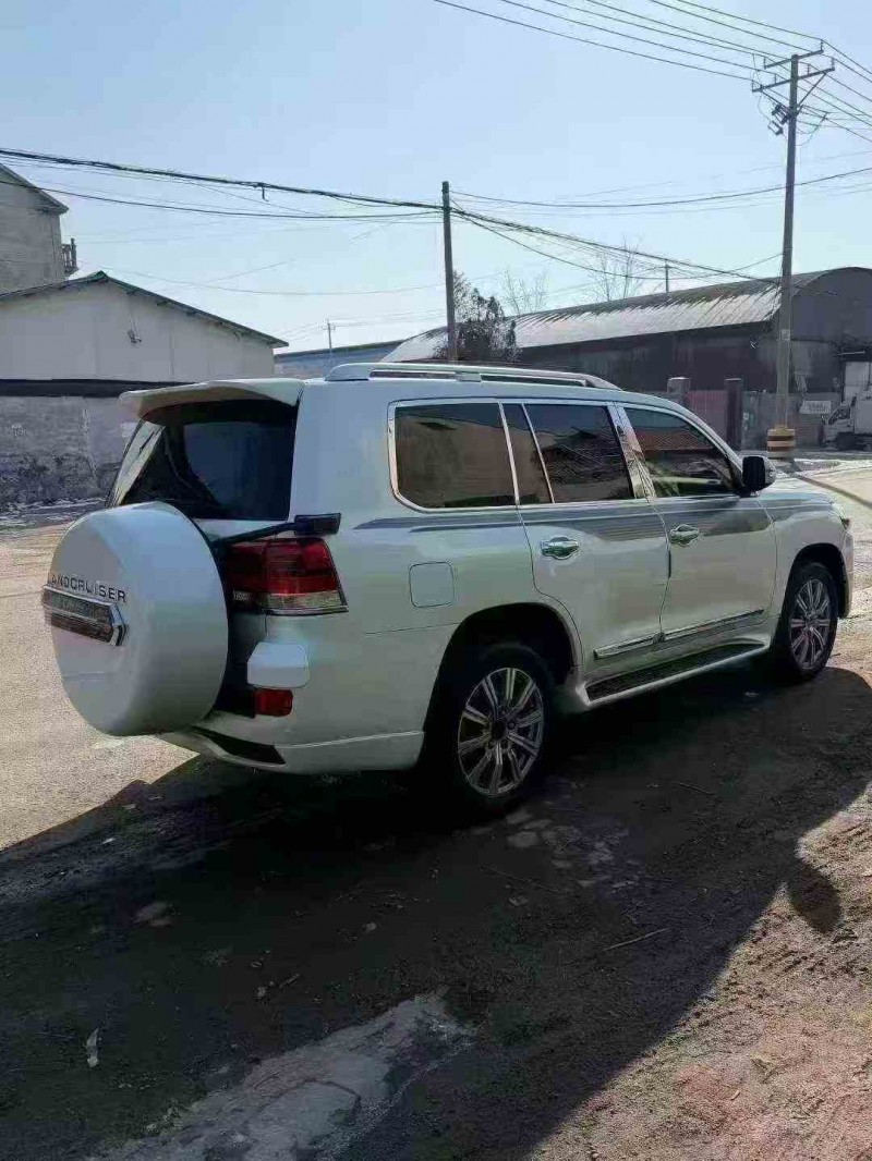 东营18年丰田兰德酷路泽9