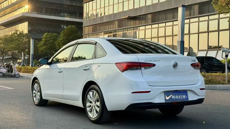 东莞21年别克英朗7