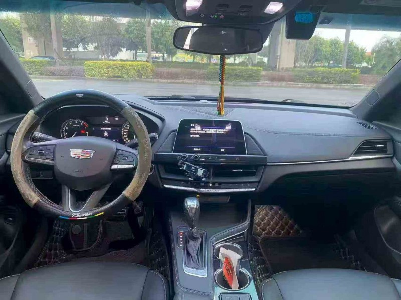 南平20年凯迪拉克CT45