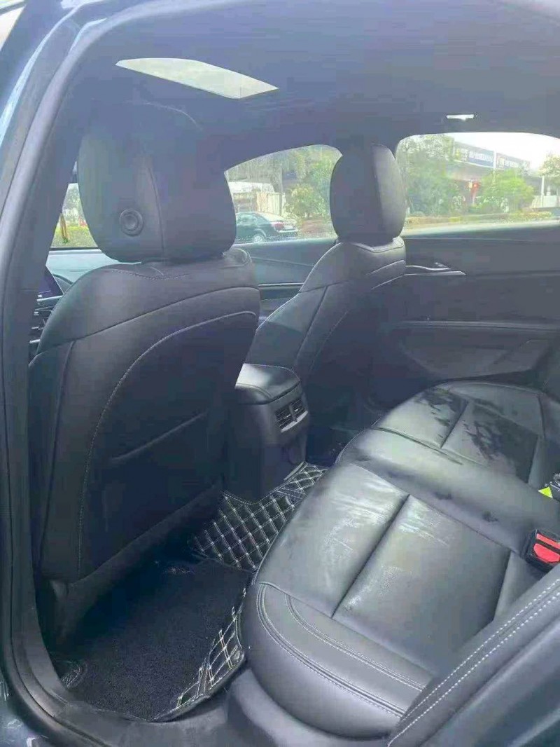 南平20年凯迪拉克CT49