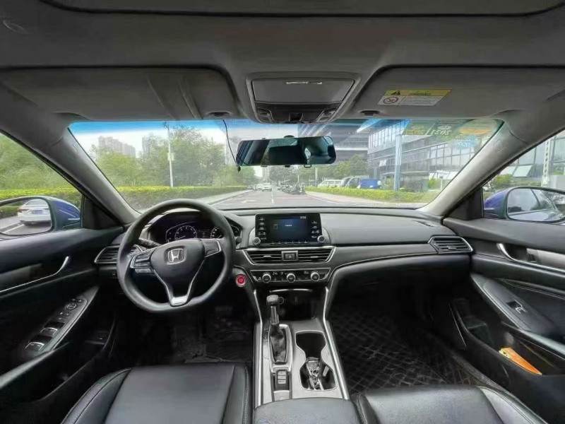 东莞19年本田雅阁4