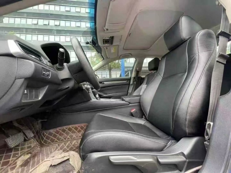 东莞19年本田雅阁6