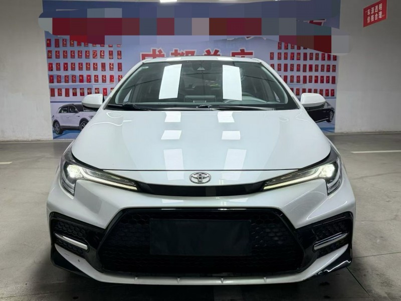 成都21年丰田雷凌1