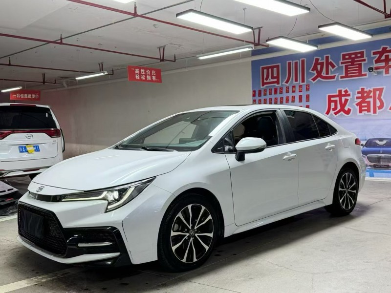 成都21年丰田雷凌3
