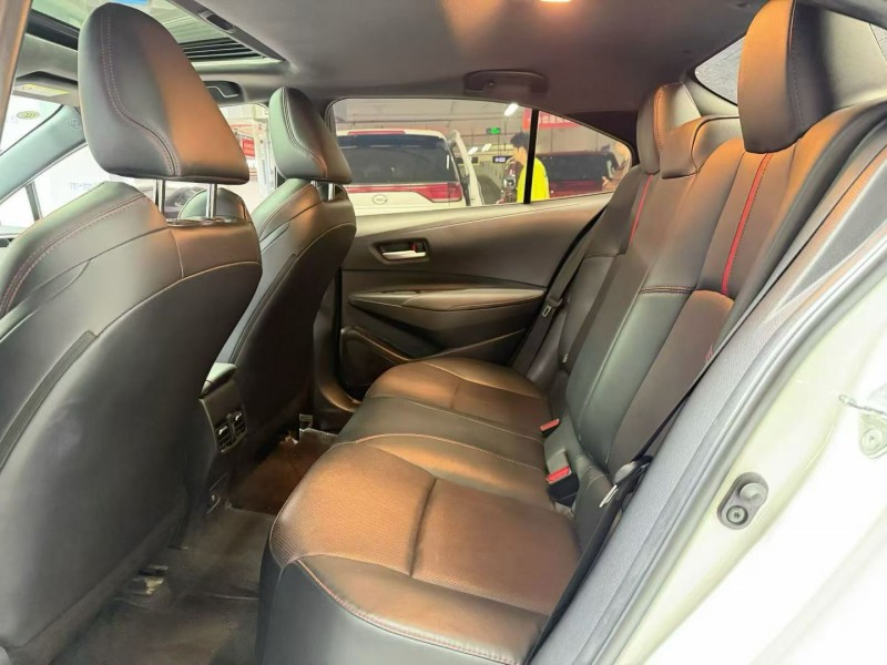 成都21年丰田雷凌6