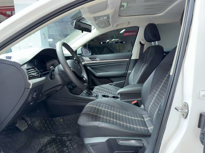 成都21年大众朗逸3