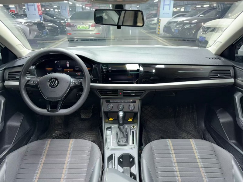 成都21年大众朗逸4