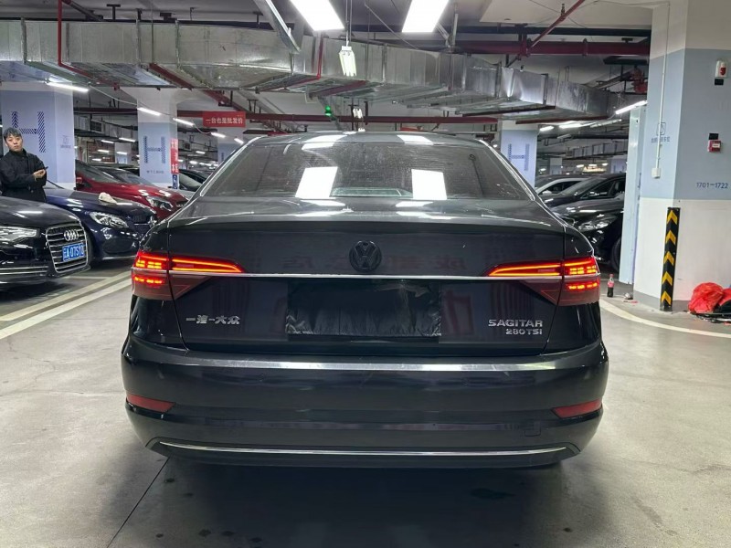 成都20年大众速腾8