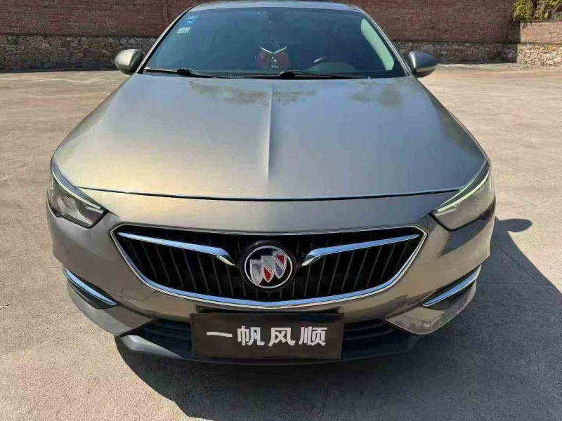 湛江18年别克君威1