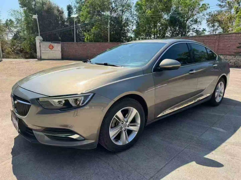 湛江18年别克君威2