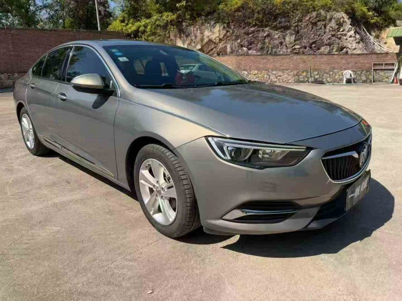 湛江18年别克君威3