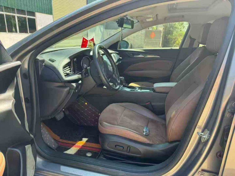 湛江18年别克君威4