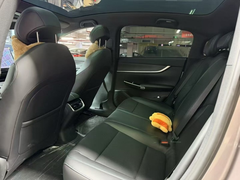 成都23年长安汽车启源6