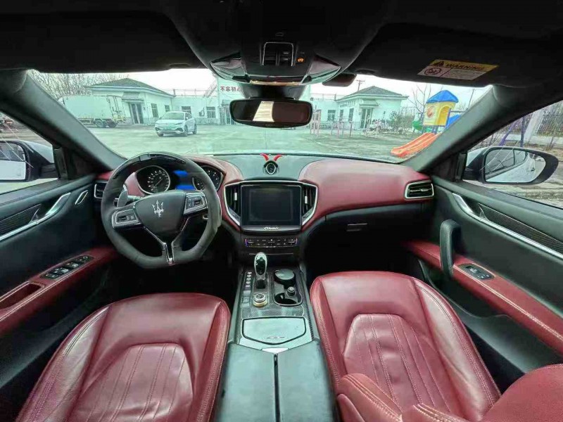 徐州17年玛莎拉蒂Ghibli2