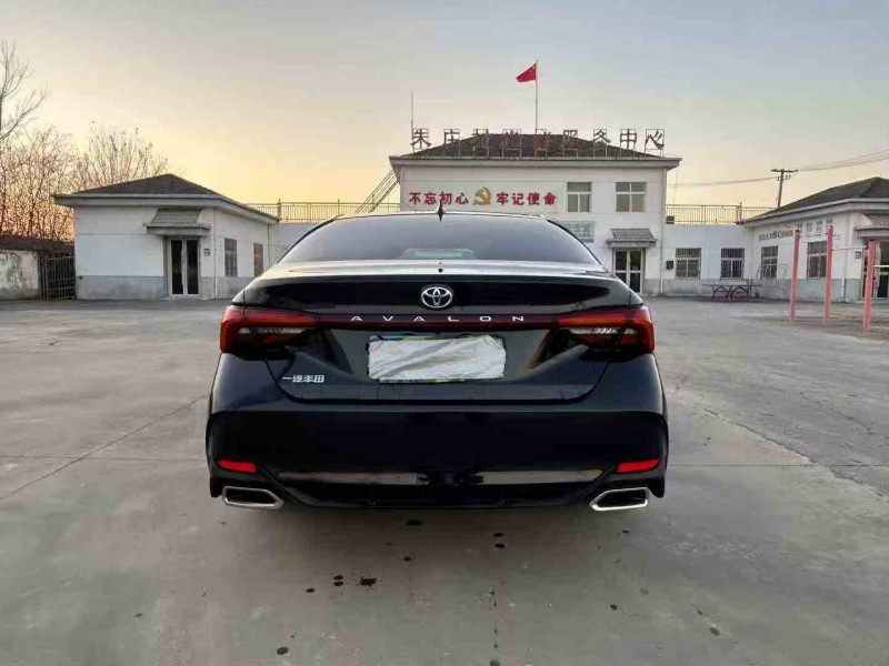 徐州21年丰田亚洲龙3