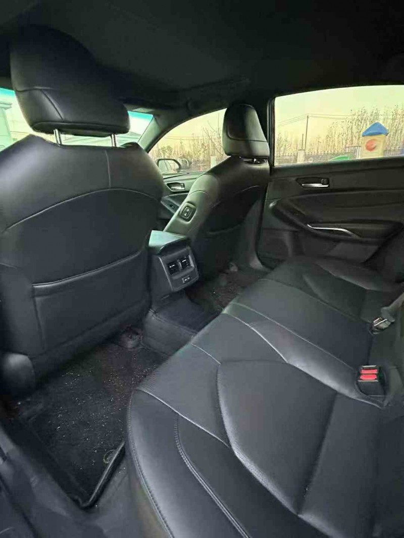 徐州21年丰田亚洲龙7