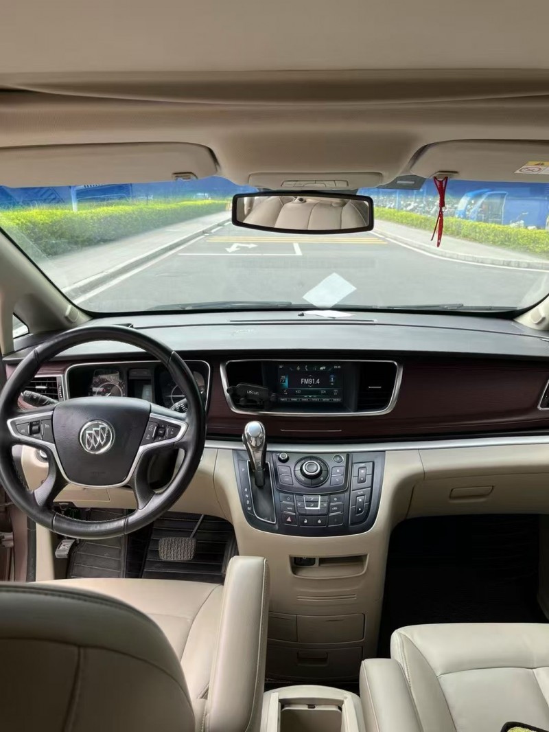 东莞19年别克GL86