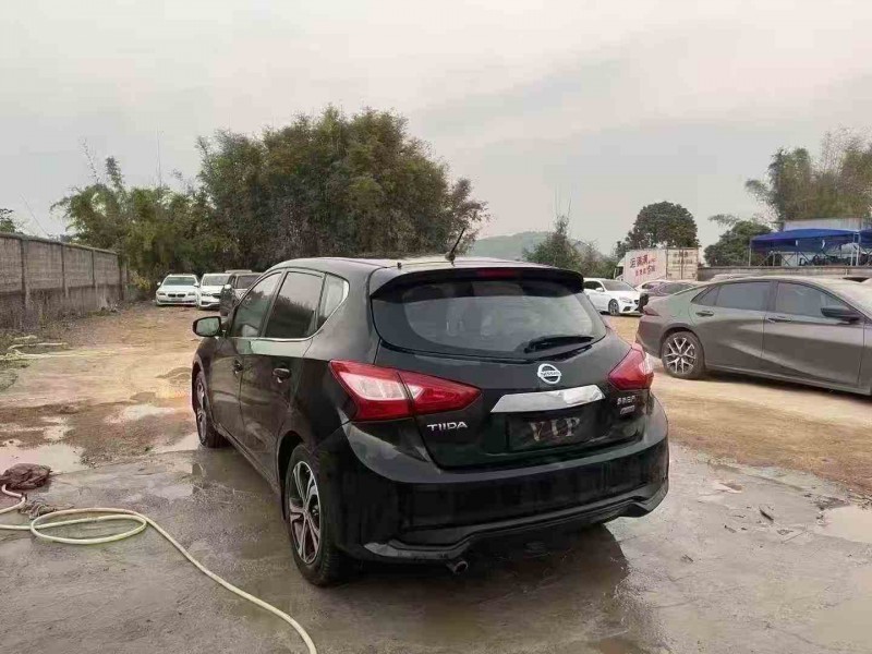 湛江17年日产骐达6