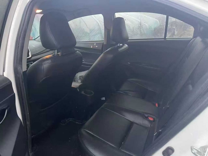 南昌19年丰田威驰8