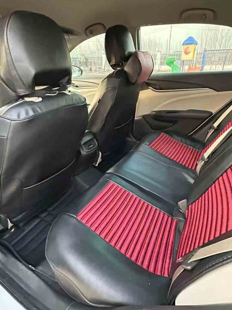 徐州18年别克威朗9